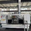 虹光伟业VMC-2500，同款两台三菱M80系统三轴线轨行程2.